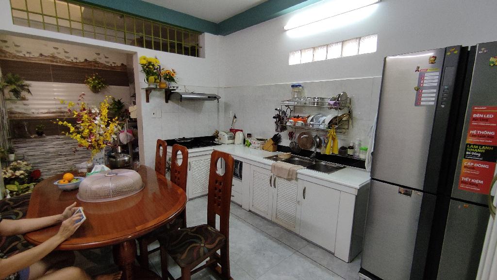 NHÀ ĐẸP QUANG TRUNG GV - GẦN HÃNG XE MERCEDES & CV LÀNG HOA - DT 56M² - 3 TẦNG LẦU NHỈNH 6 TỶ - Ảnh 2